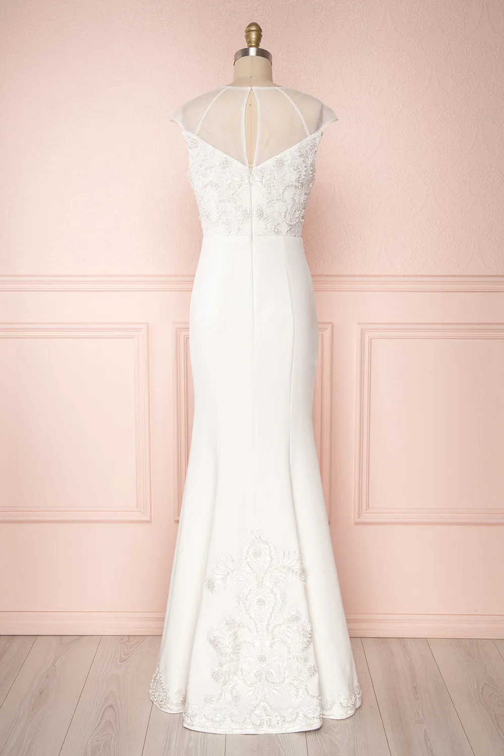 Mikinna | White Mermaid Bridal Dress with Embroidery