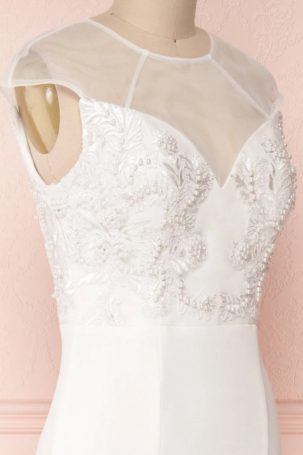 Mikinna | White Mermaid Bridal Dress with Embroidery