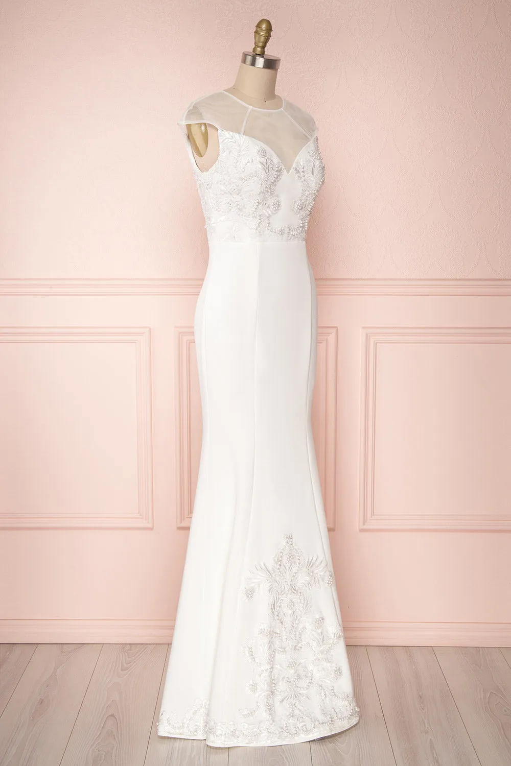 Mikinna | White Mermaid Bridal Dress with Embroidery